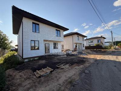 Будинок 150 м² у Гатне